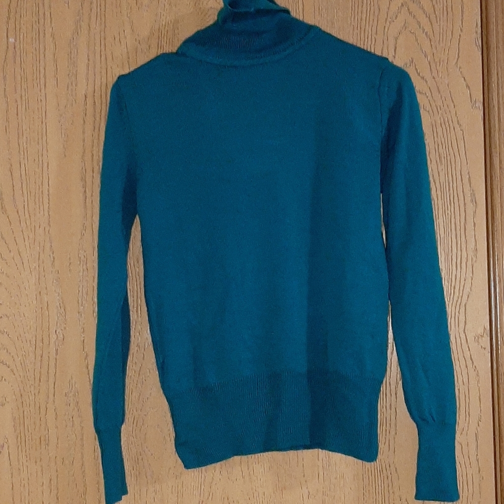Girls turtle neck top